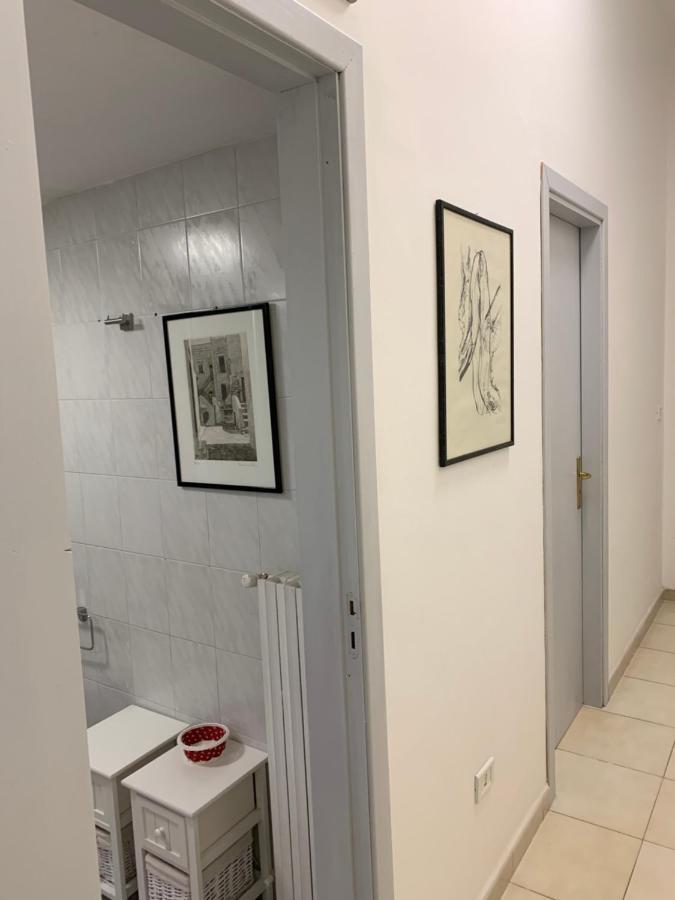 Apartment City Center Eighty-Five บารี ภายนอก รูปภาพ