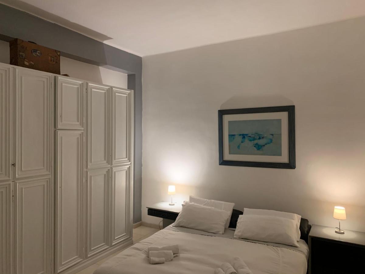 Apartment City Center Eighty-Five บารี ภายนอก รูปภาพ